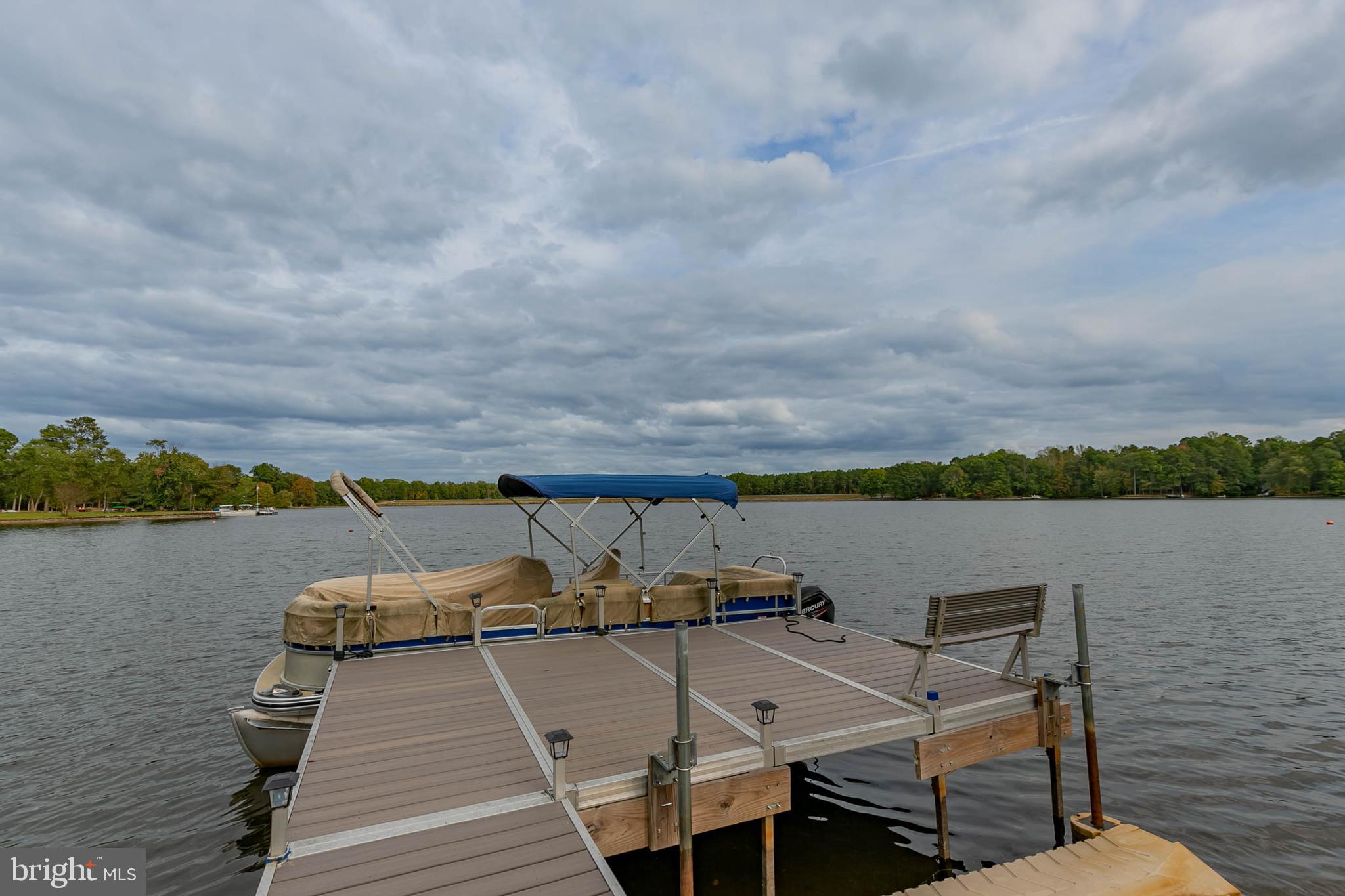 LAKE CAROLINE - Residential