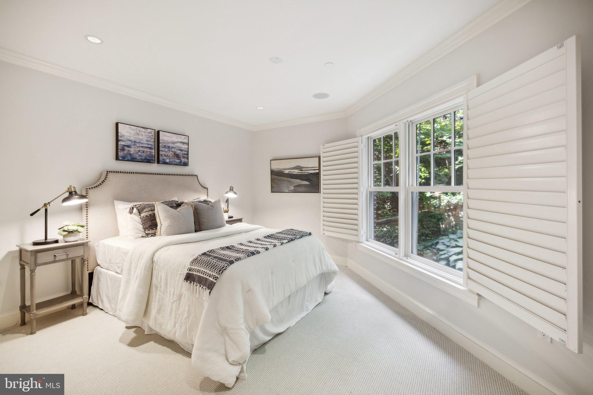 MEMORIAL OVERLOOK - Residential