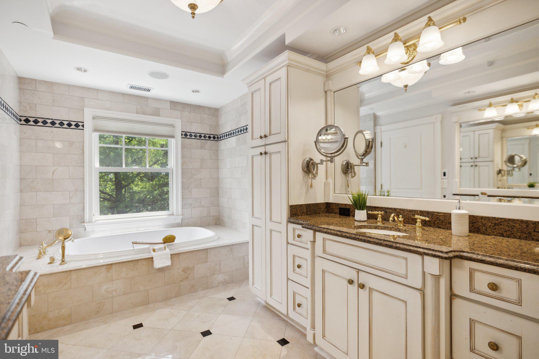 MEMORIAL OVERLOOK - Residential