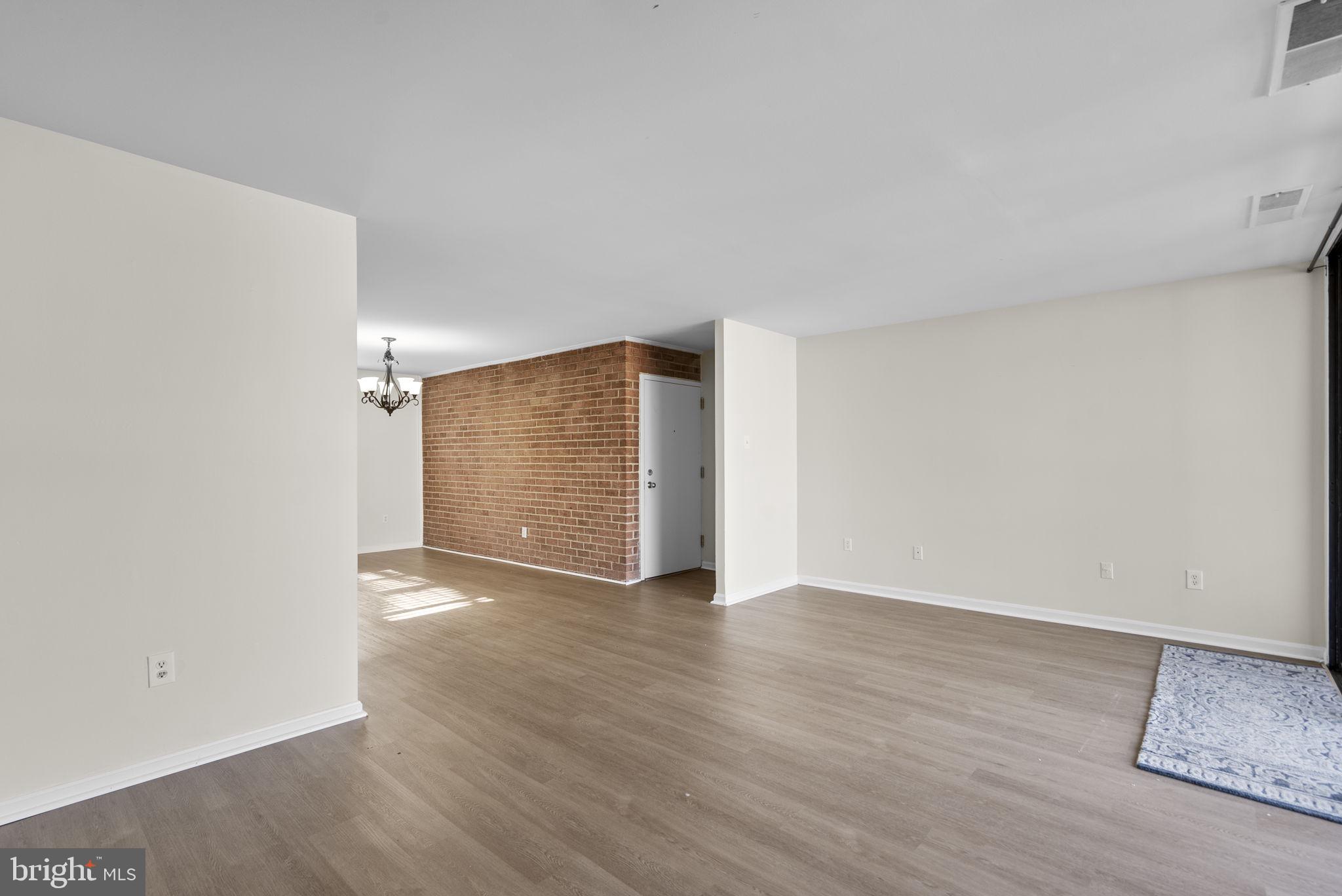 DIAMOND FARM - Residential