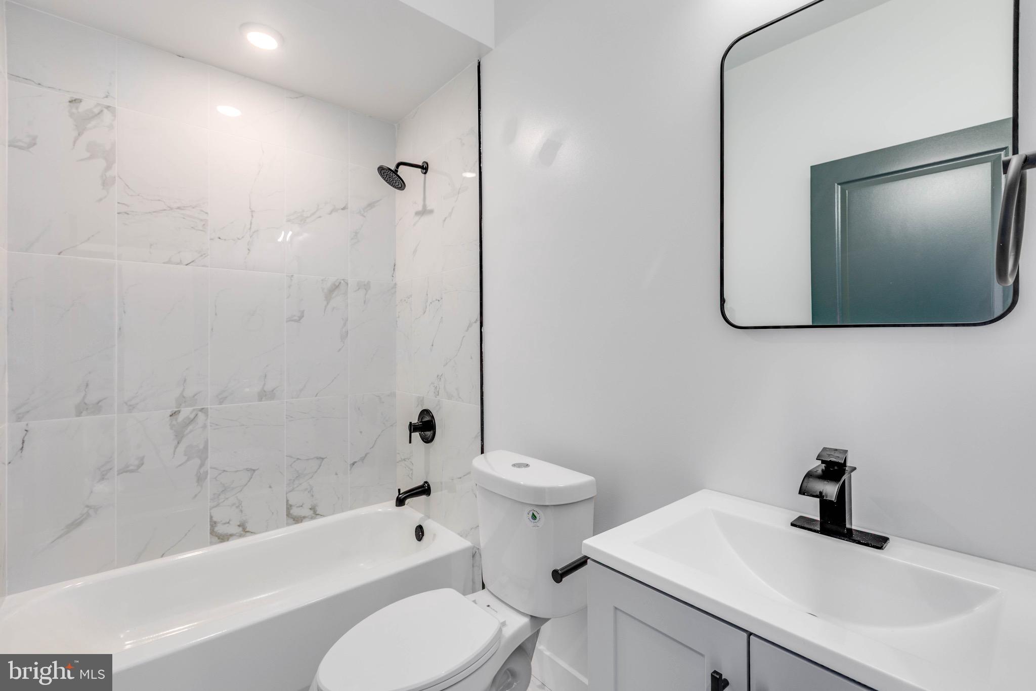 NORRIS SQUARE - Residential Lease