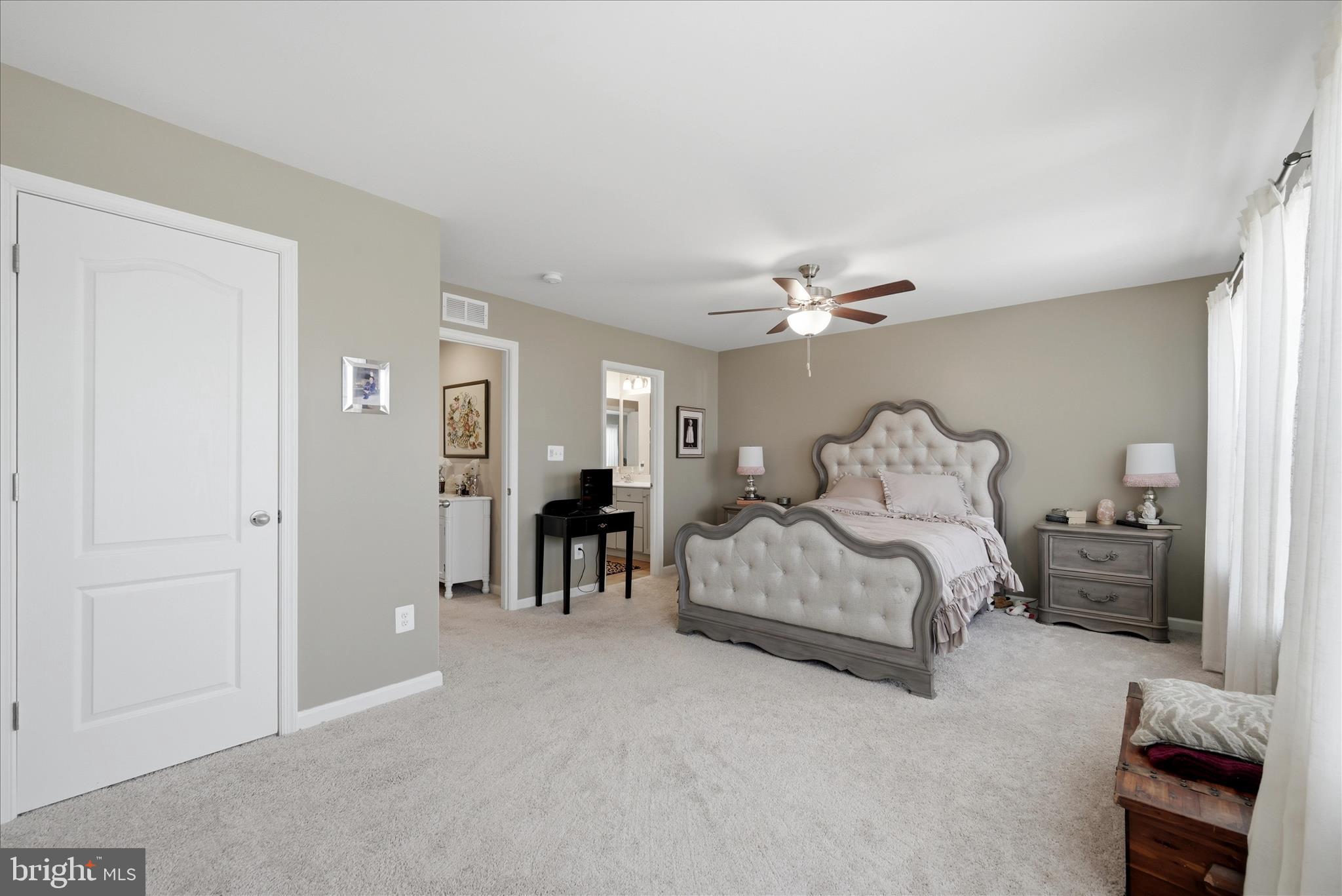 OVERLOOK AT RIVERSIDE TOWNHOMES - Residential
