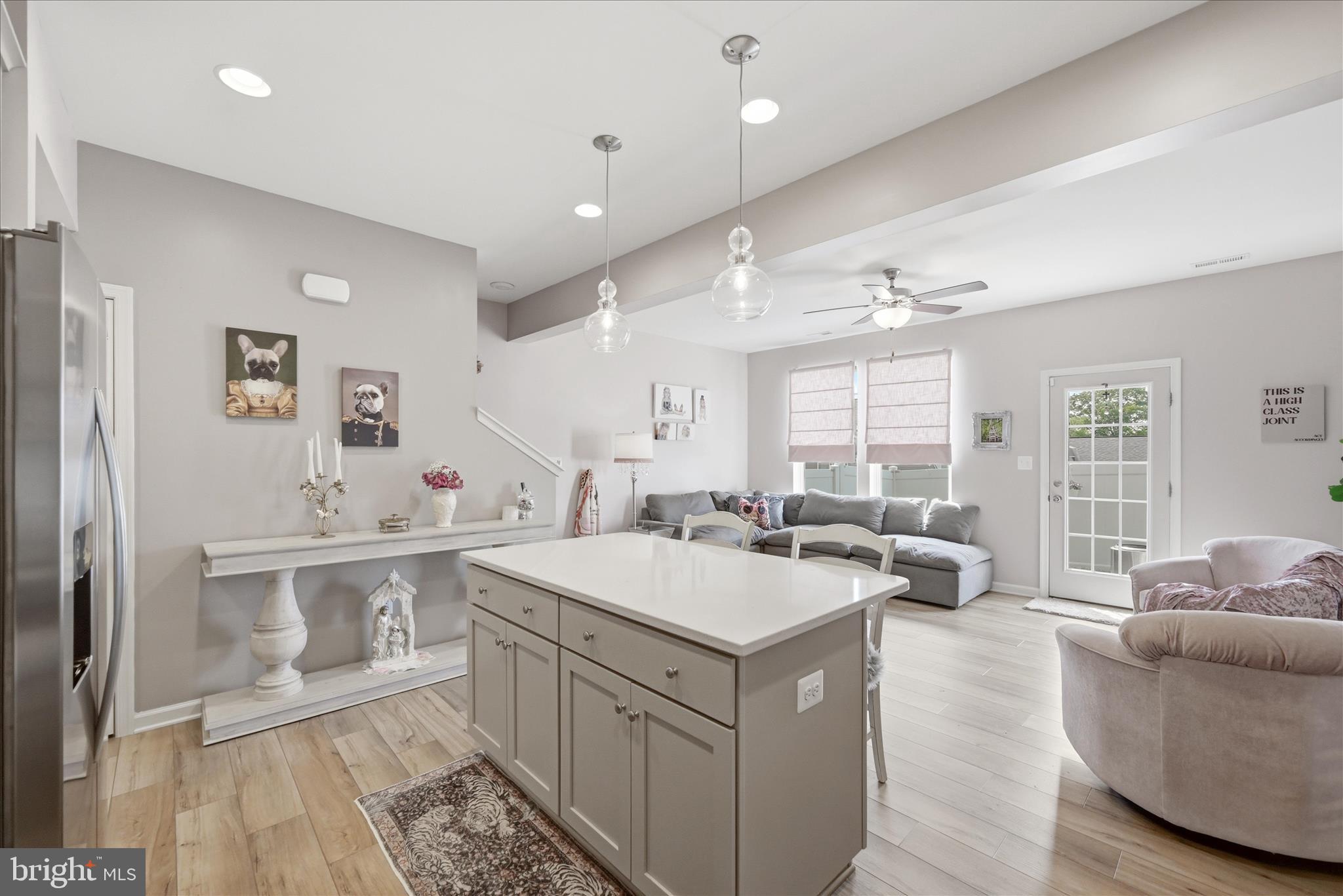 OVERLOOK AT RIVERSIDE TOWNHOMES - Residential