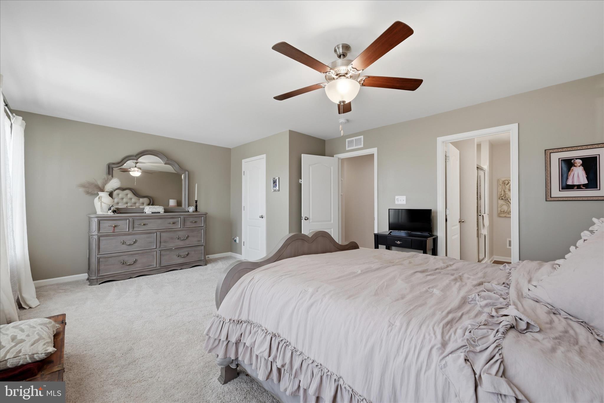 OVERLOOK AT RIVERSIDE TOWNHOMES - Residential