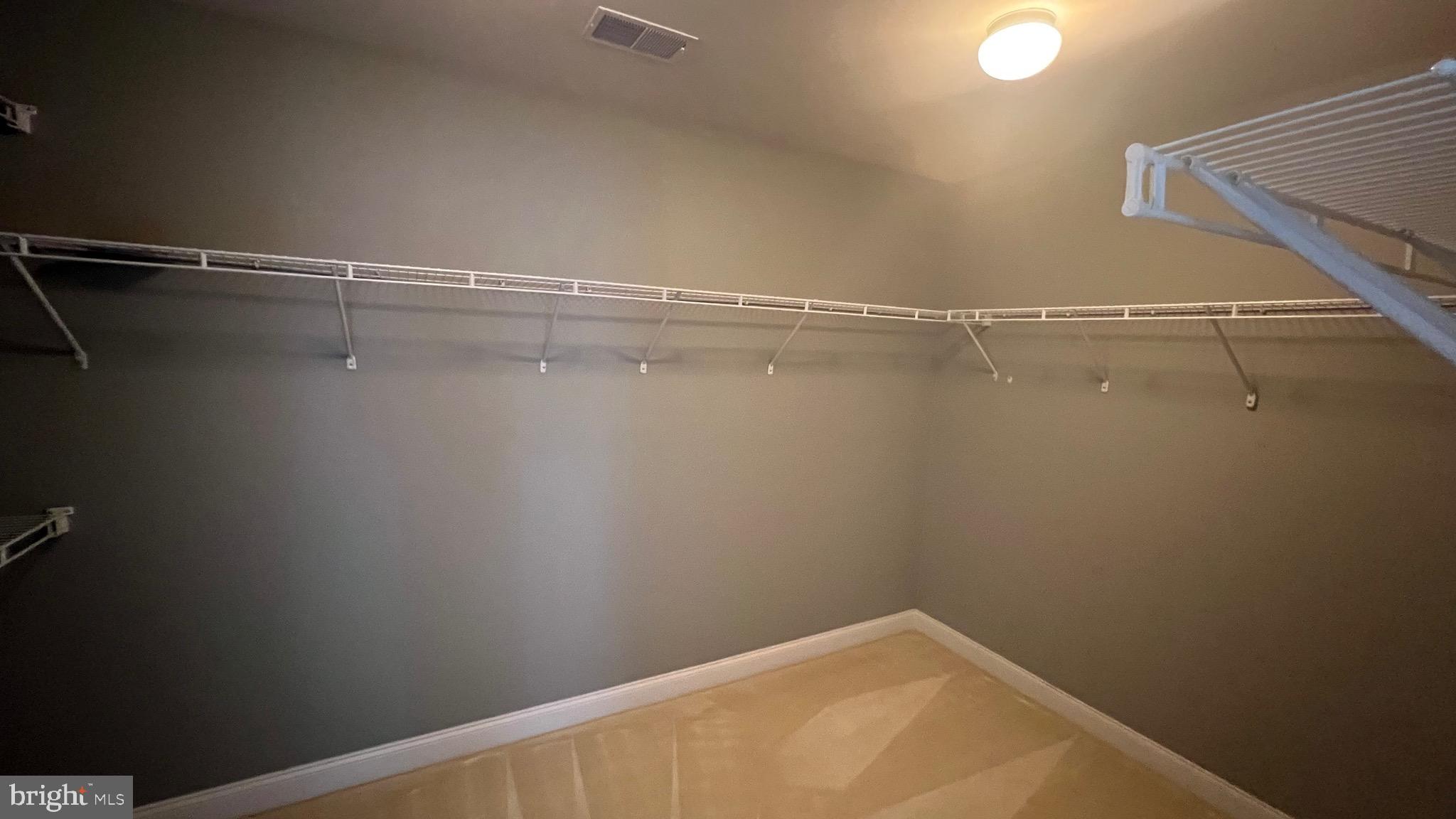 DOMINION VALLEY - Residential Lease