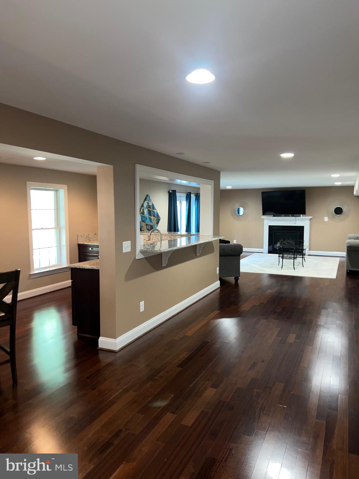 DOMINION VALLEY - Residential Lease