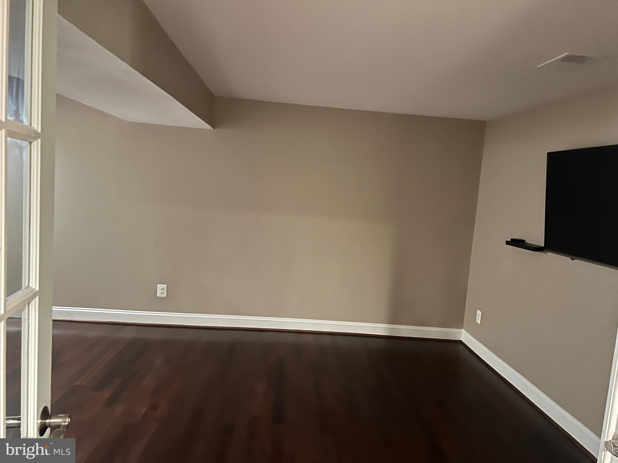 DOMINION VALLEY - Residential Lease