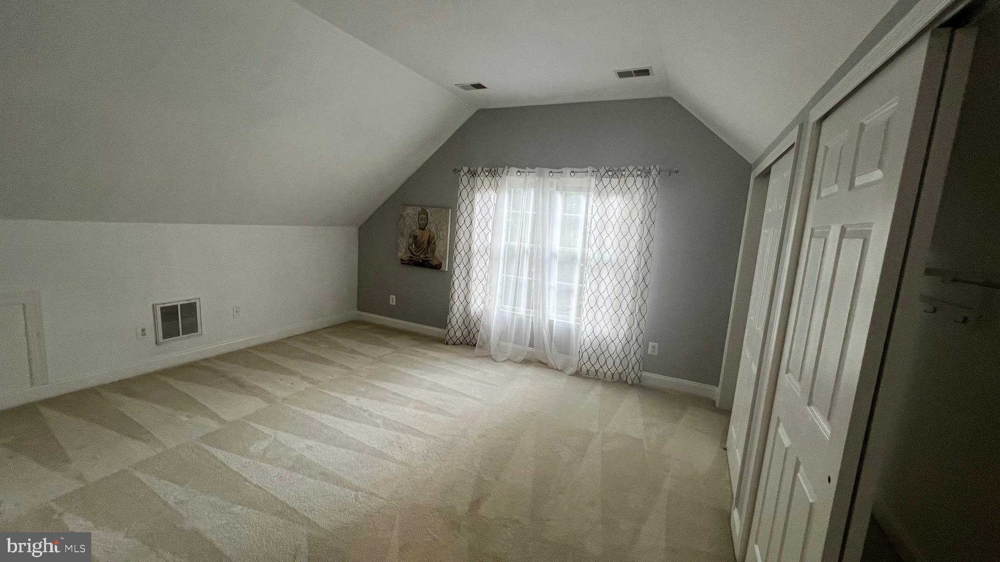 DOMINION VALLEY - Residential Lease