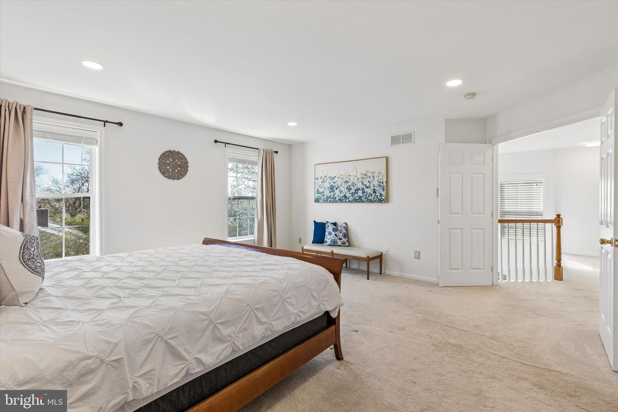 HAMPTON GREEN - Residential