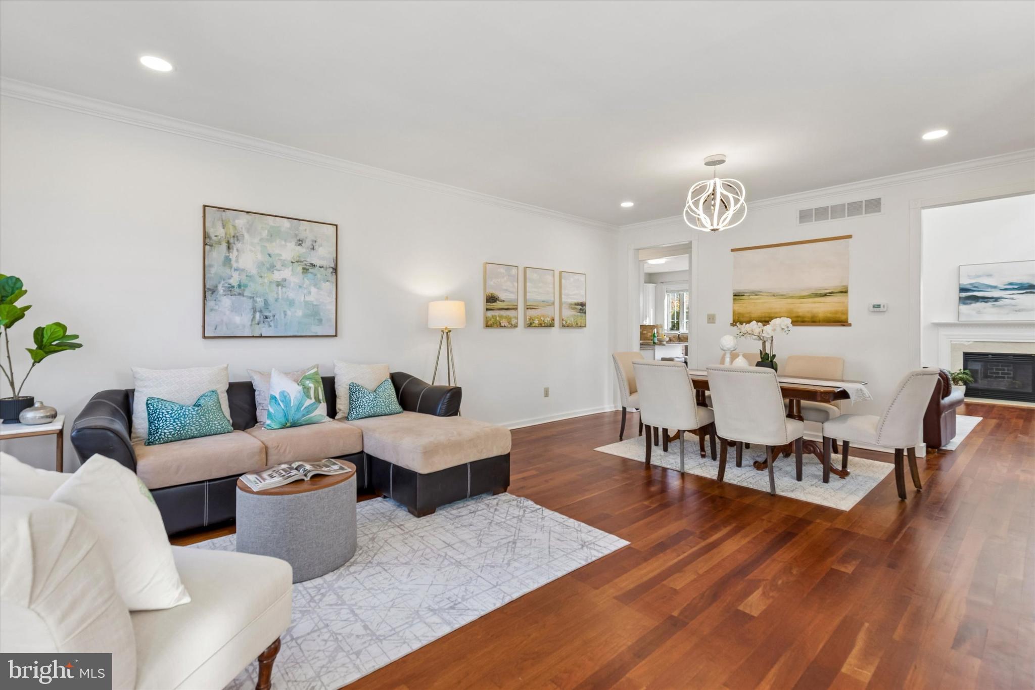 HAMPTON GREEN - Residential