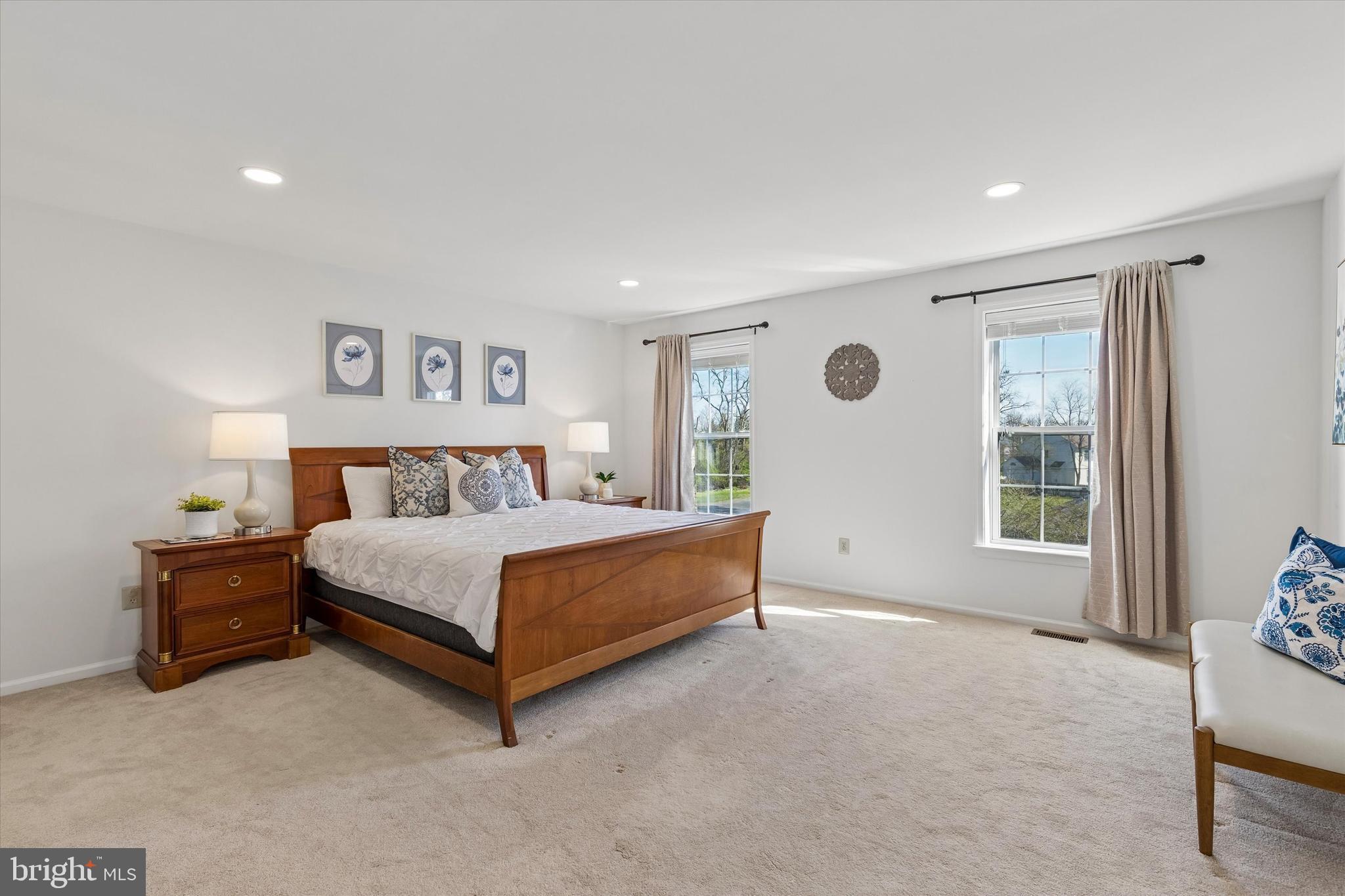 HAMPTON GREEN - Residential