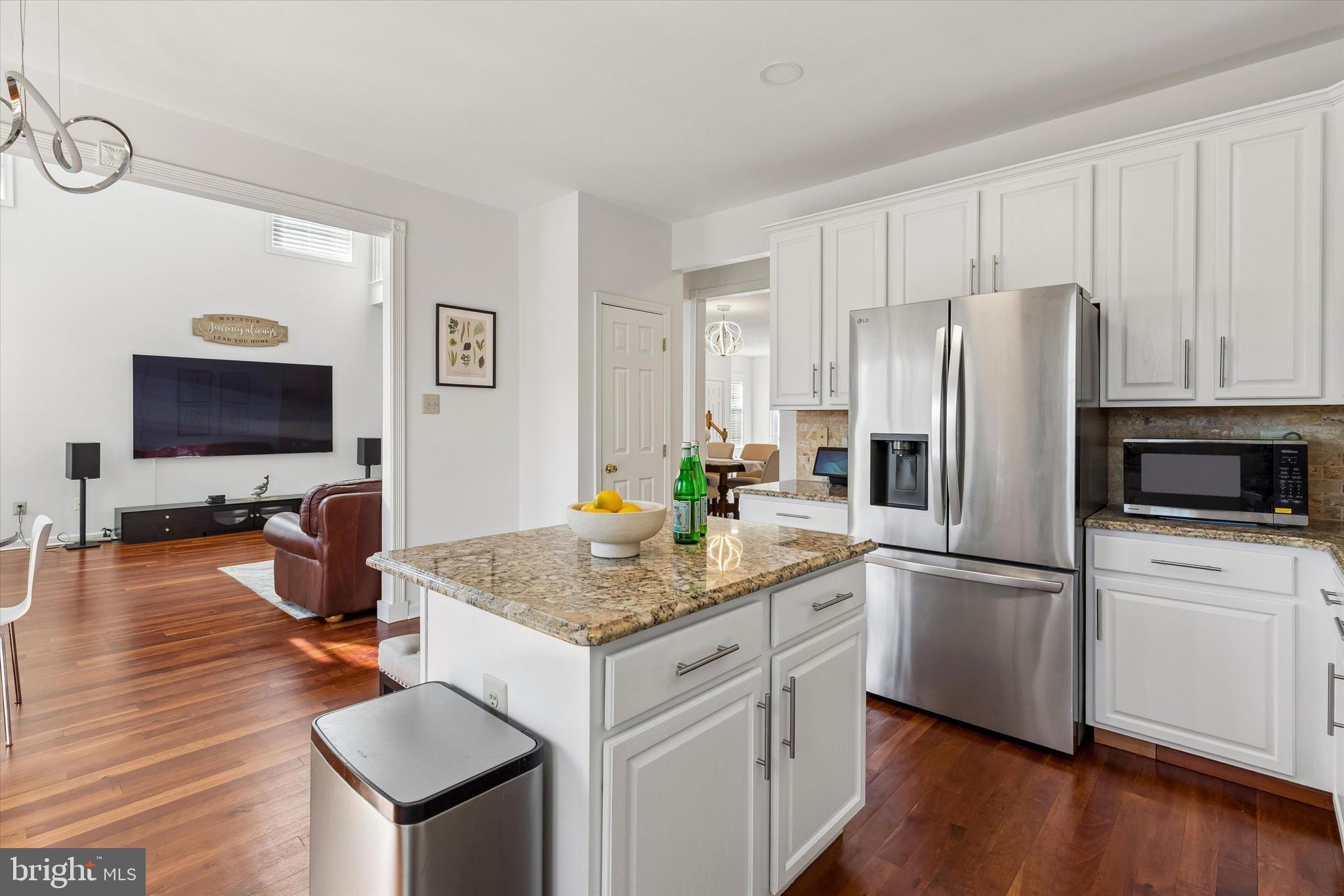 HAMPTON GREEN - Residential