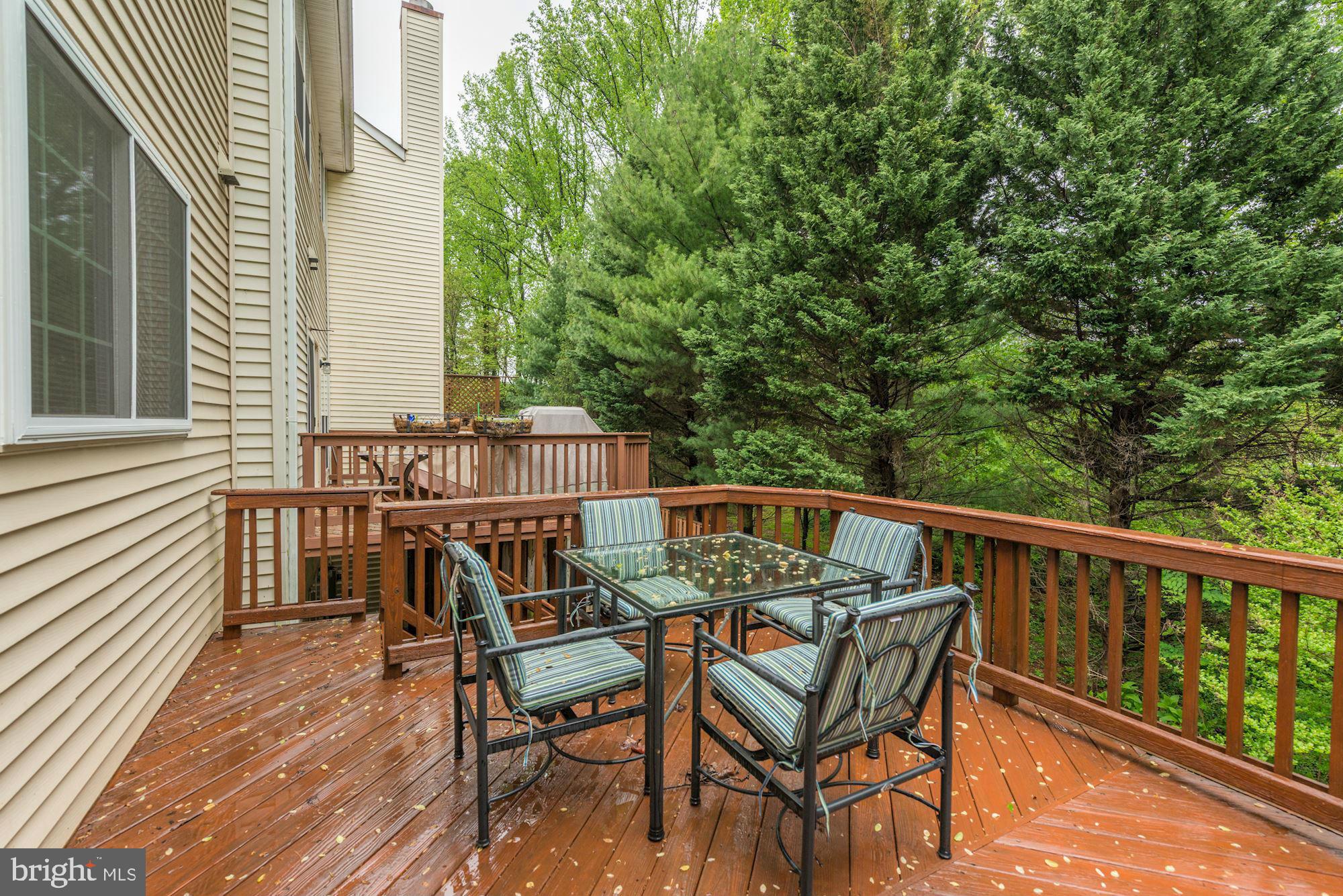 FAIRFAX RIDGE - Residential