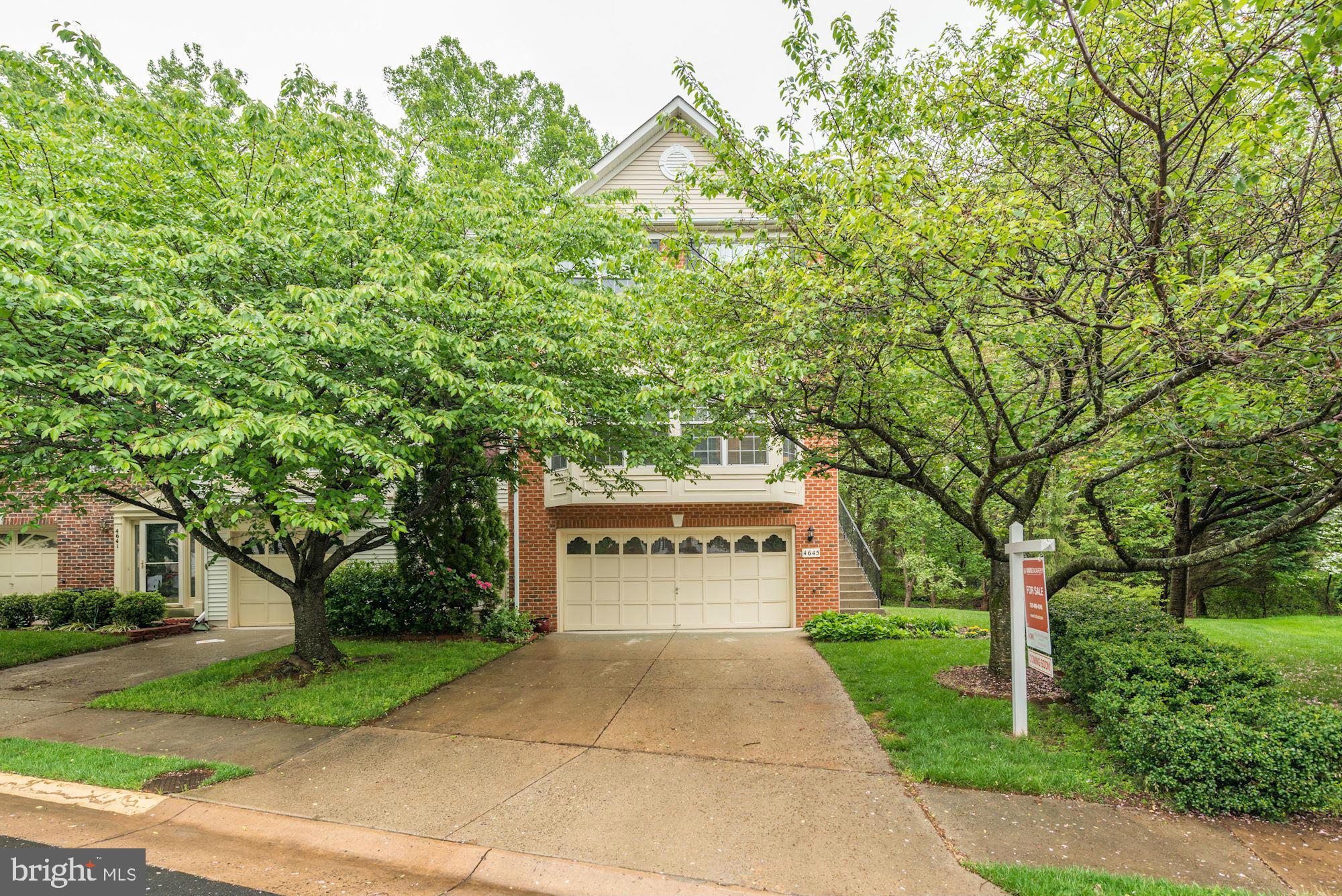 FAIRFAX RIDGE - Residential