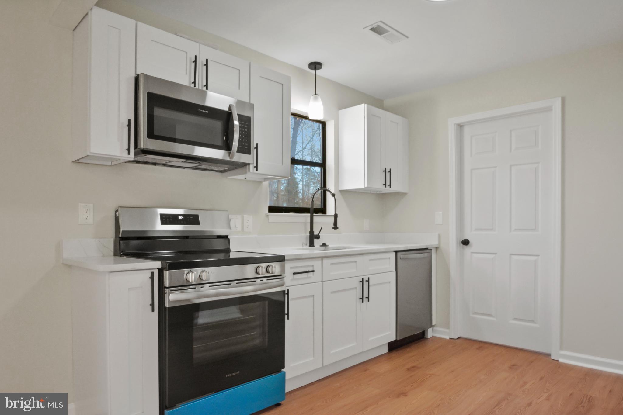 MONTPELIER - Residential