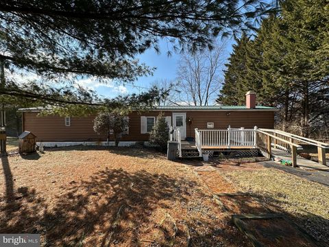 Homes For Sale - 15305 Bowman Court Ct<br/> GREENCASTLE, PA 17225