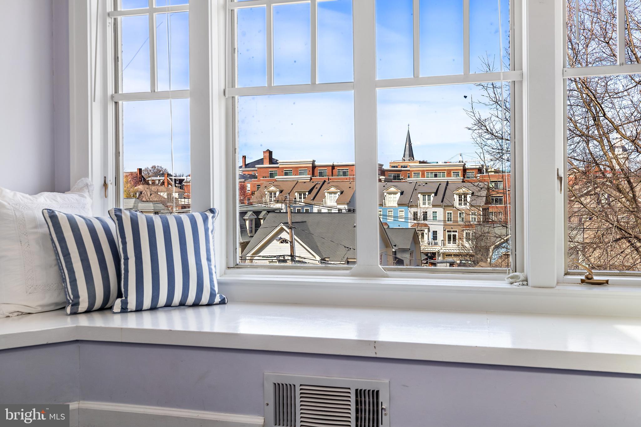 MURRAY HILL - Residential