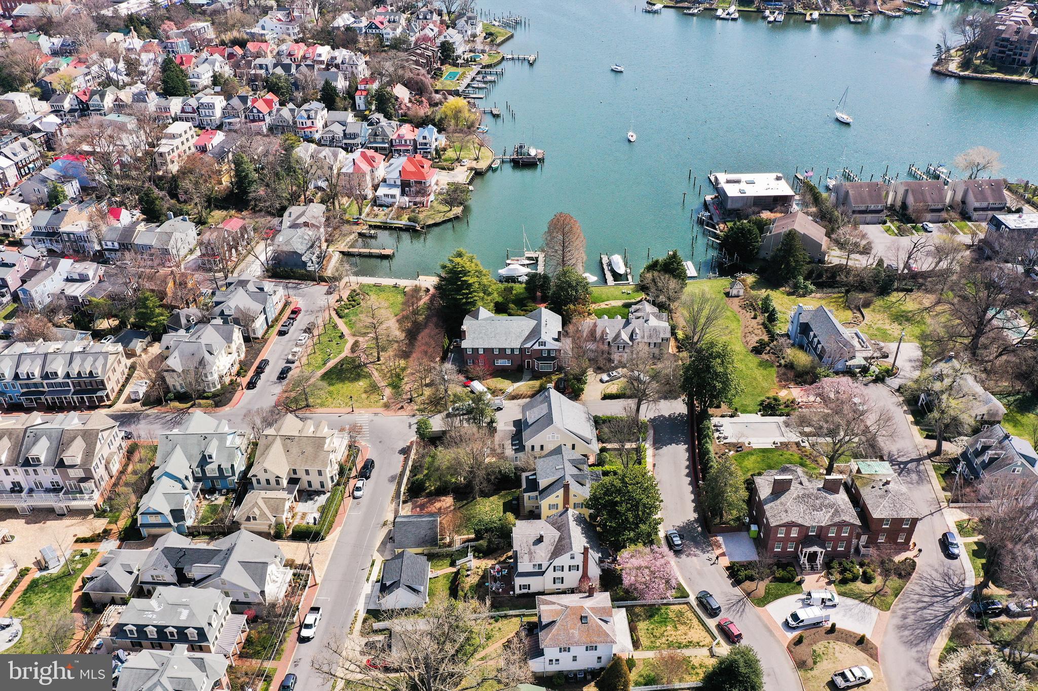 MURRAY HILL - Residential