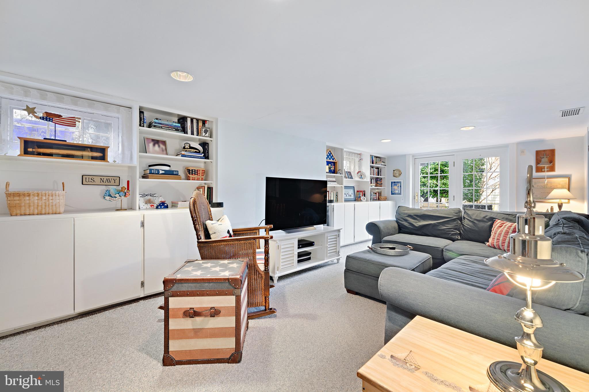 MURRAY HILL - Residential