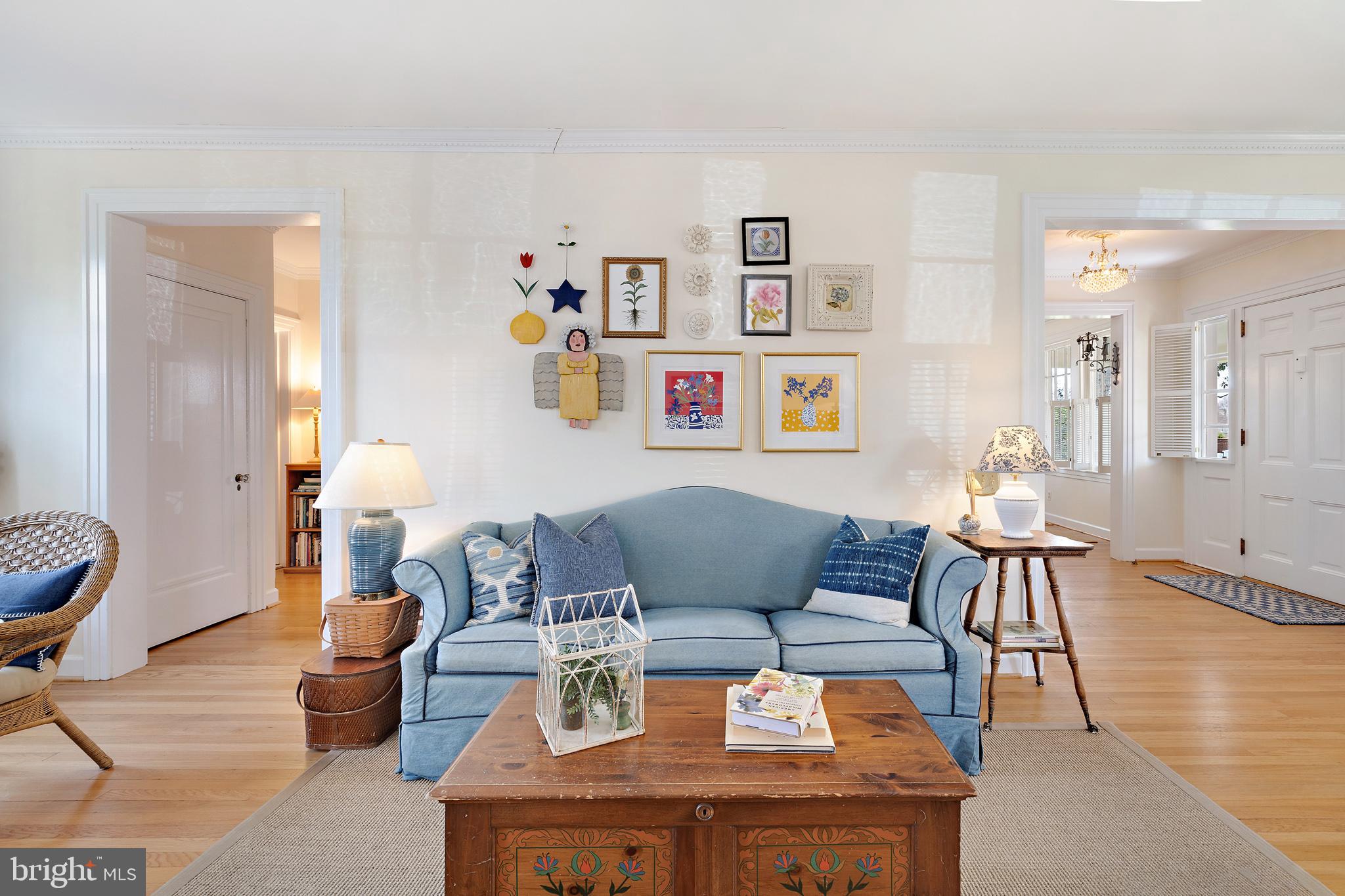 MURRAY HILL - Residential