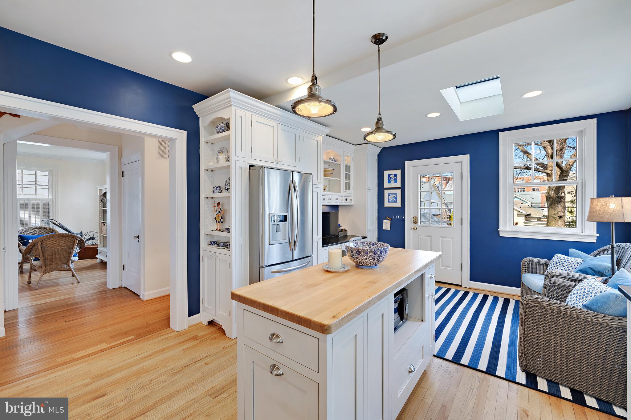 MURRAY HILL - Residential