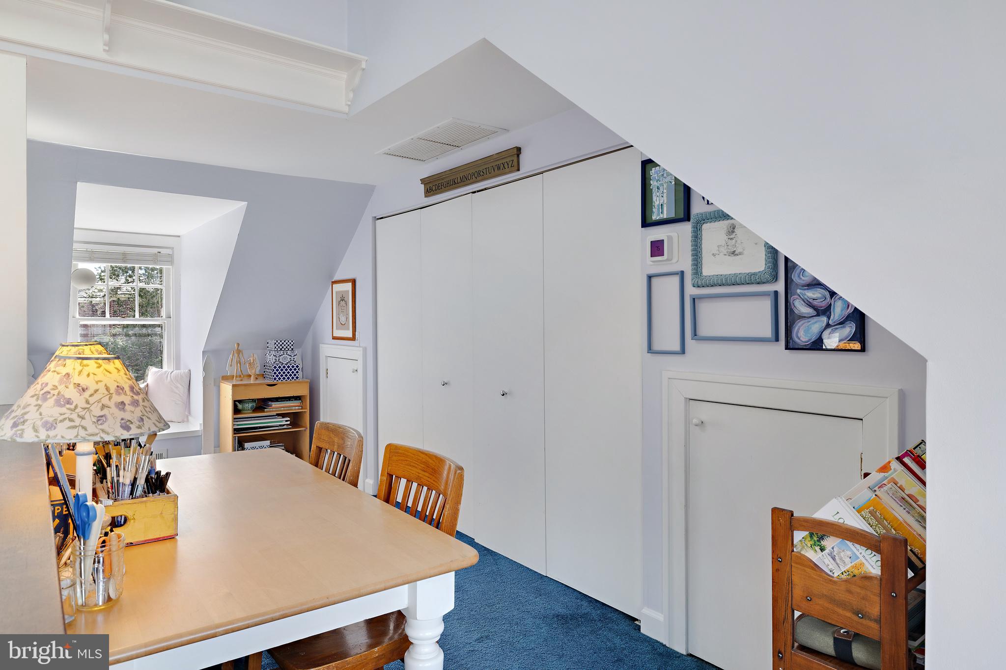 MURRAY HILL - Residential