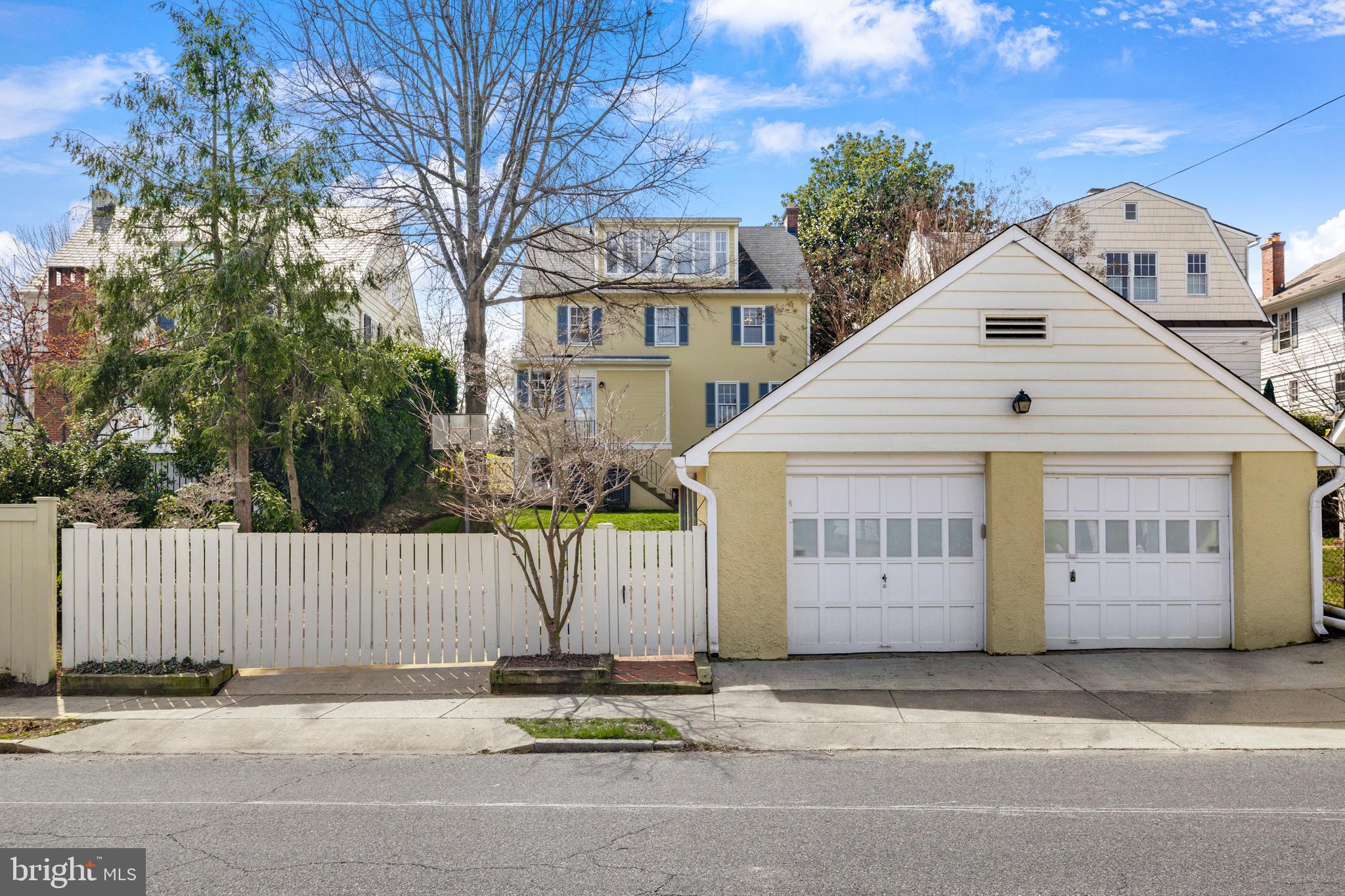 MURRAY HILL - Residential