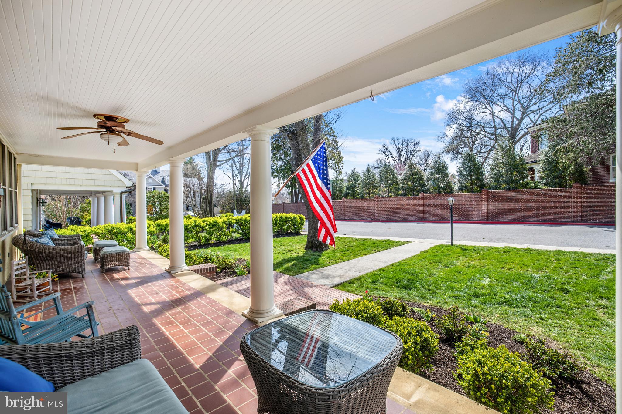 MURRAY HILL - Residential