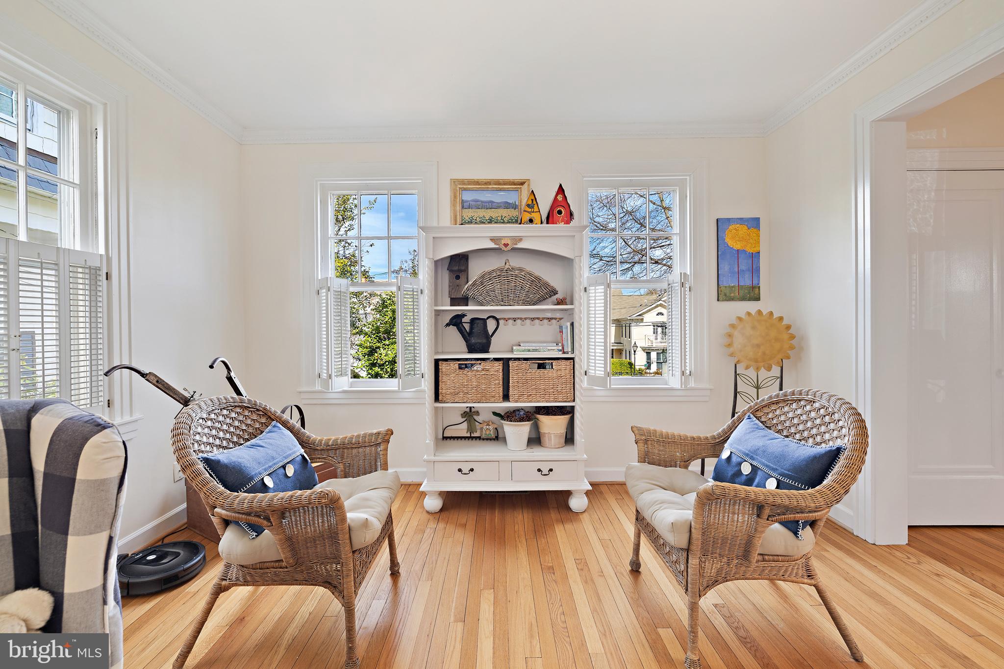 MURRAY HILL - Residential