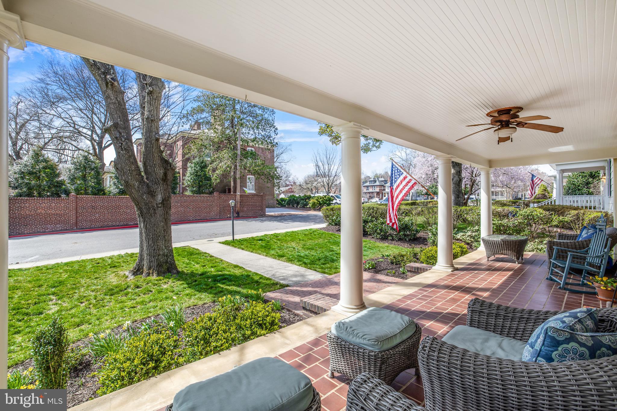 MURRAY HILL - Residential