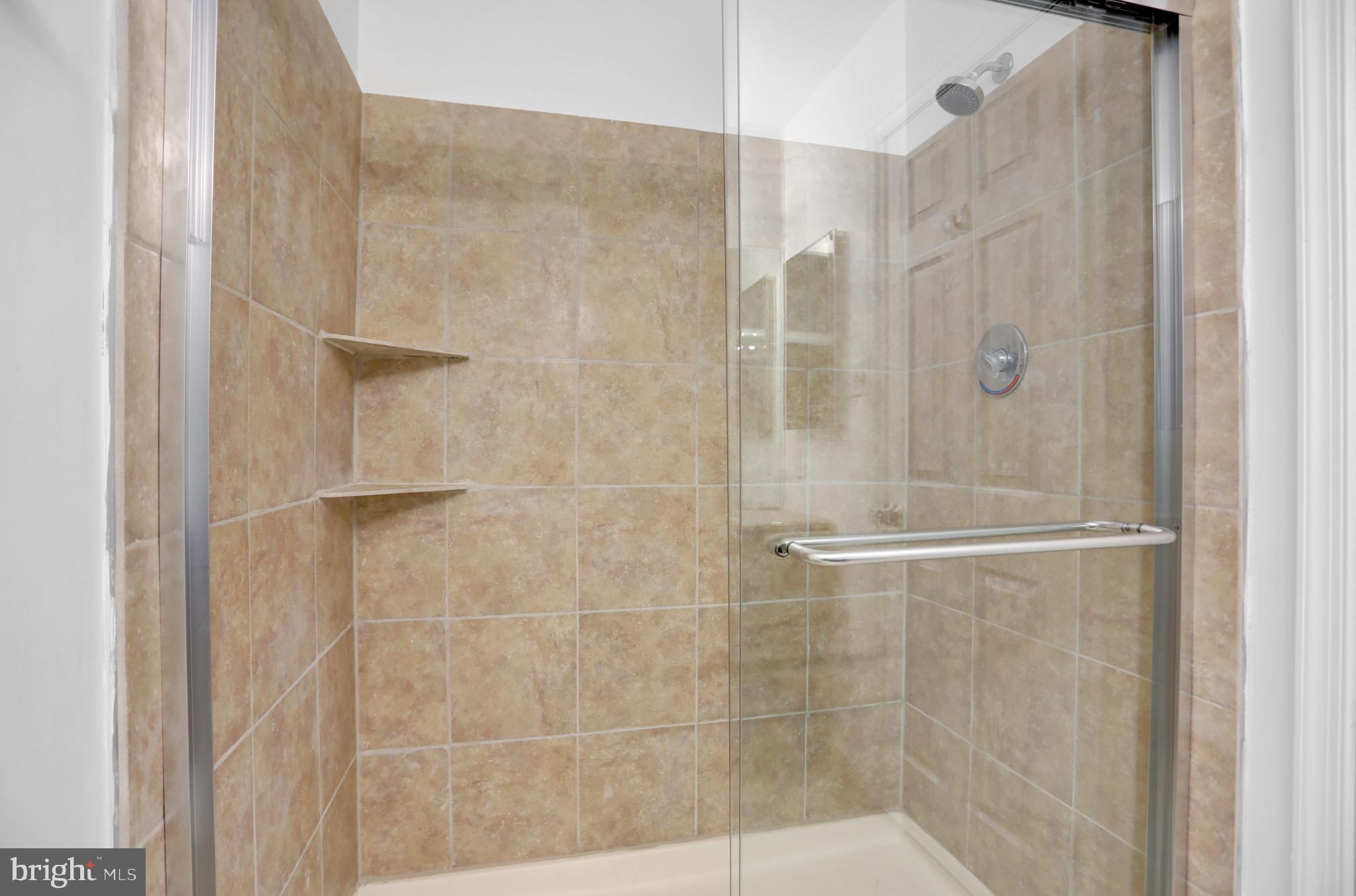 LOVETON FARMS - Residential