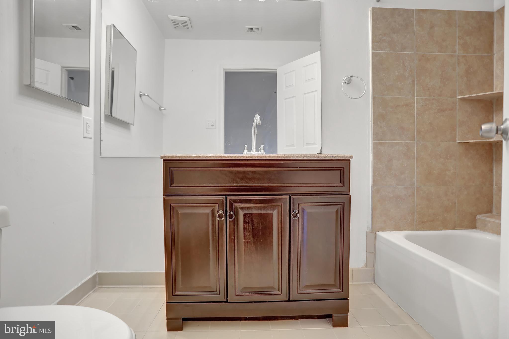 LOVETON FARMS - Residential