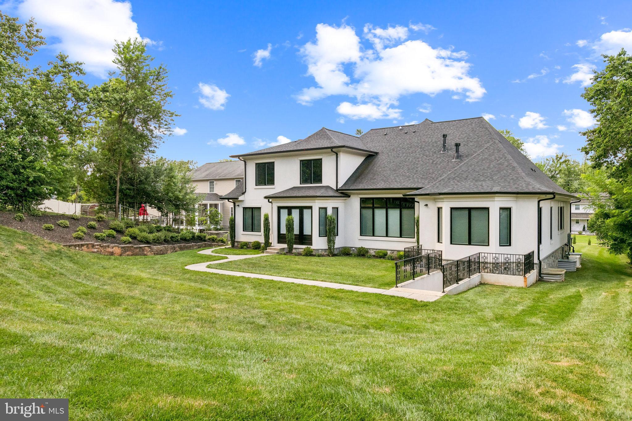 WESTBRIAR - Residential