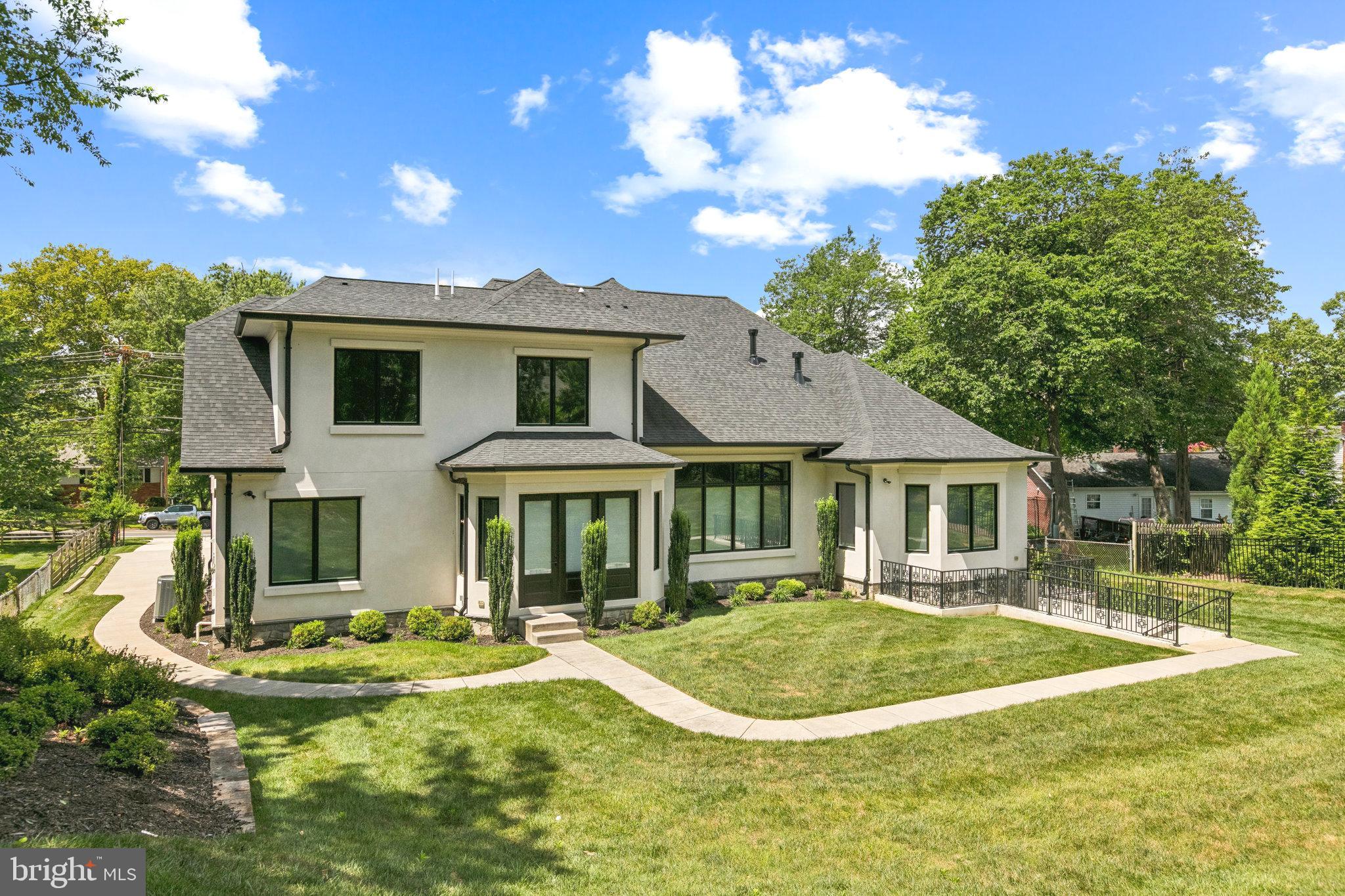 WESTBRIAR - Residential