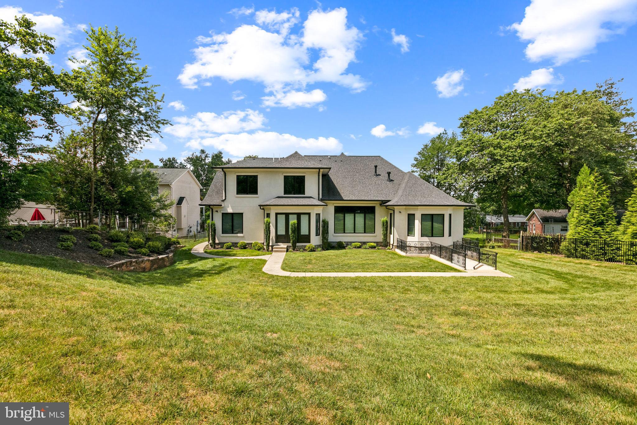 WESTBRIAR - Residential