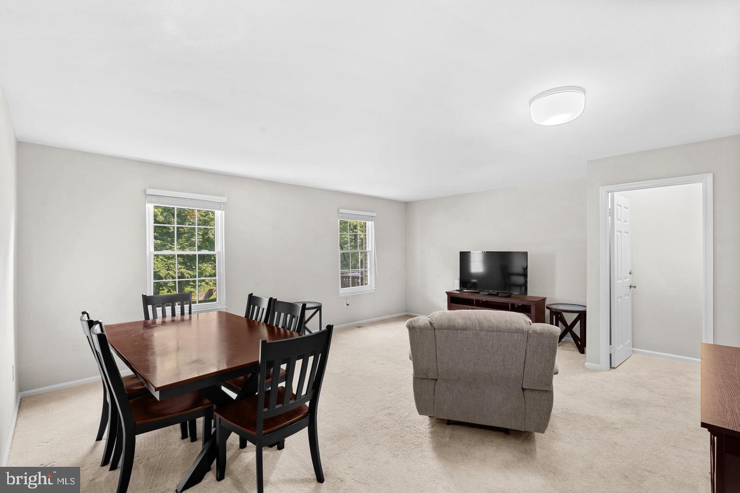 8942 ASTONGALE COURT