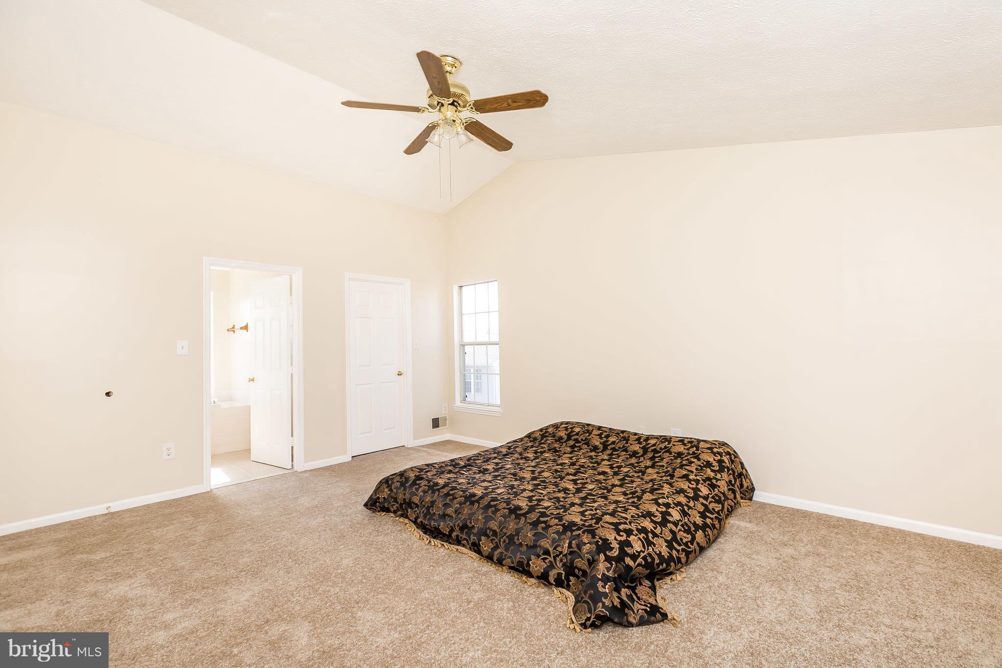 CHAPMAN FARM AT CROFTON - Residential