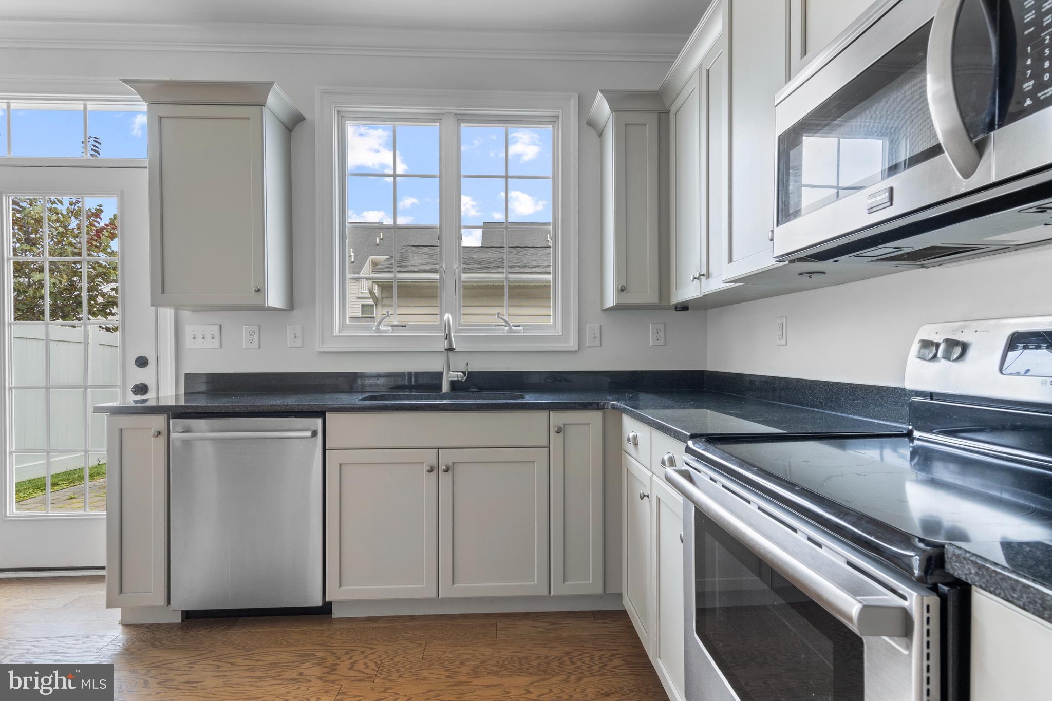 MAGNOLIA PLACE - Residential