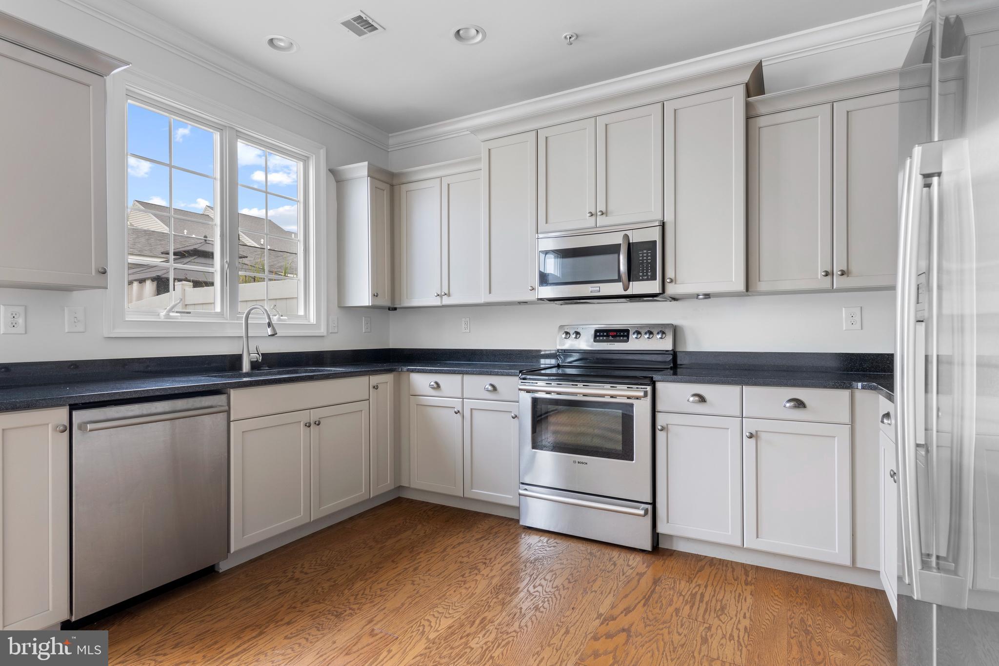 MAGNOLIA PLACE - Residential