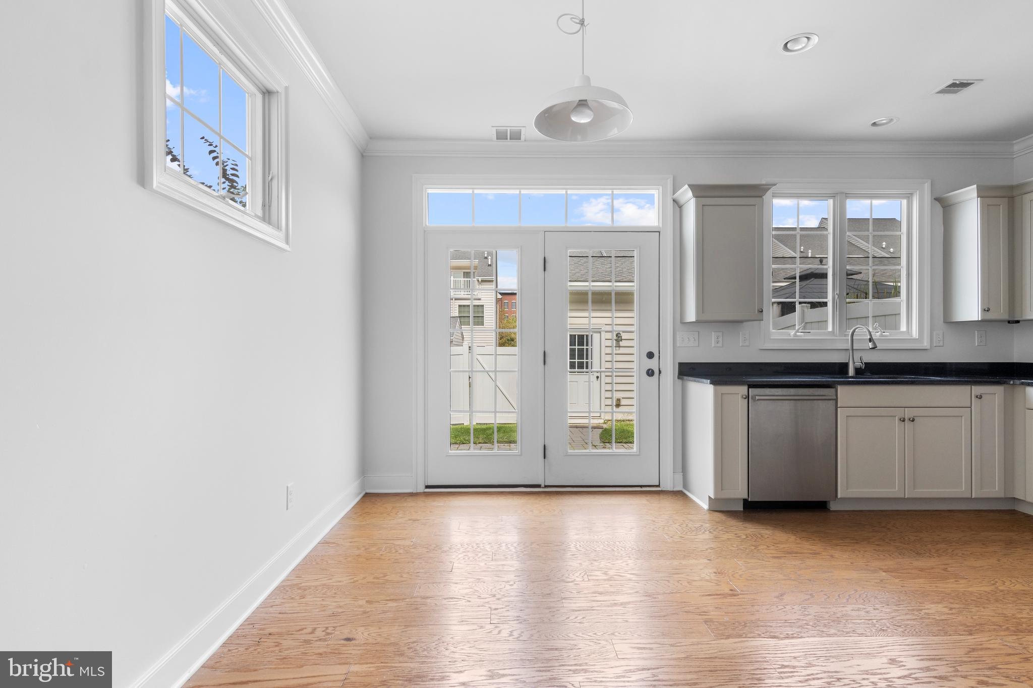 MAGNOLIA PLACE - Residential