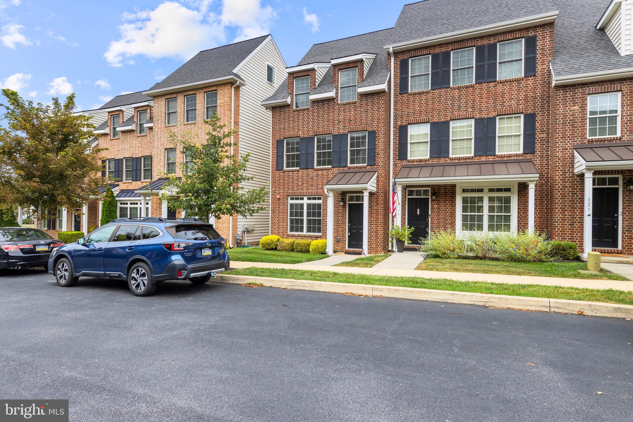 MAGNOLIA PLACE - Residential