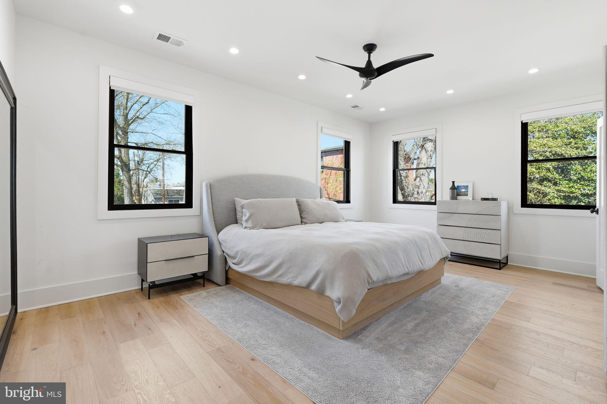 LYON PARK - Residential