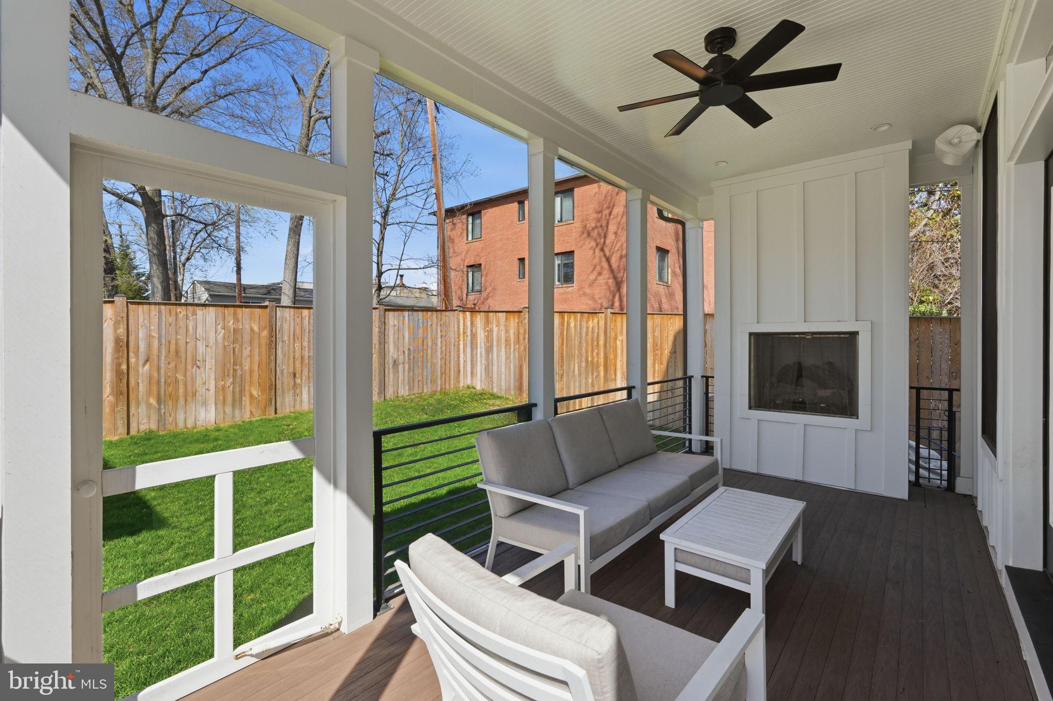 LYON PARK - Residential