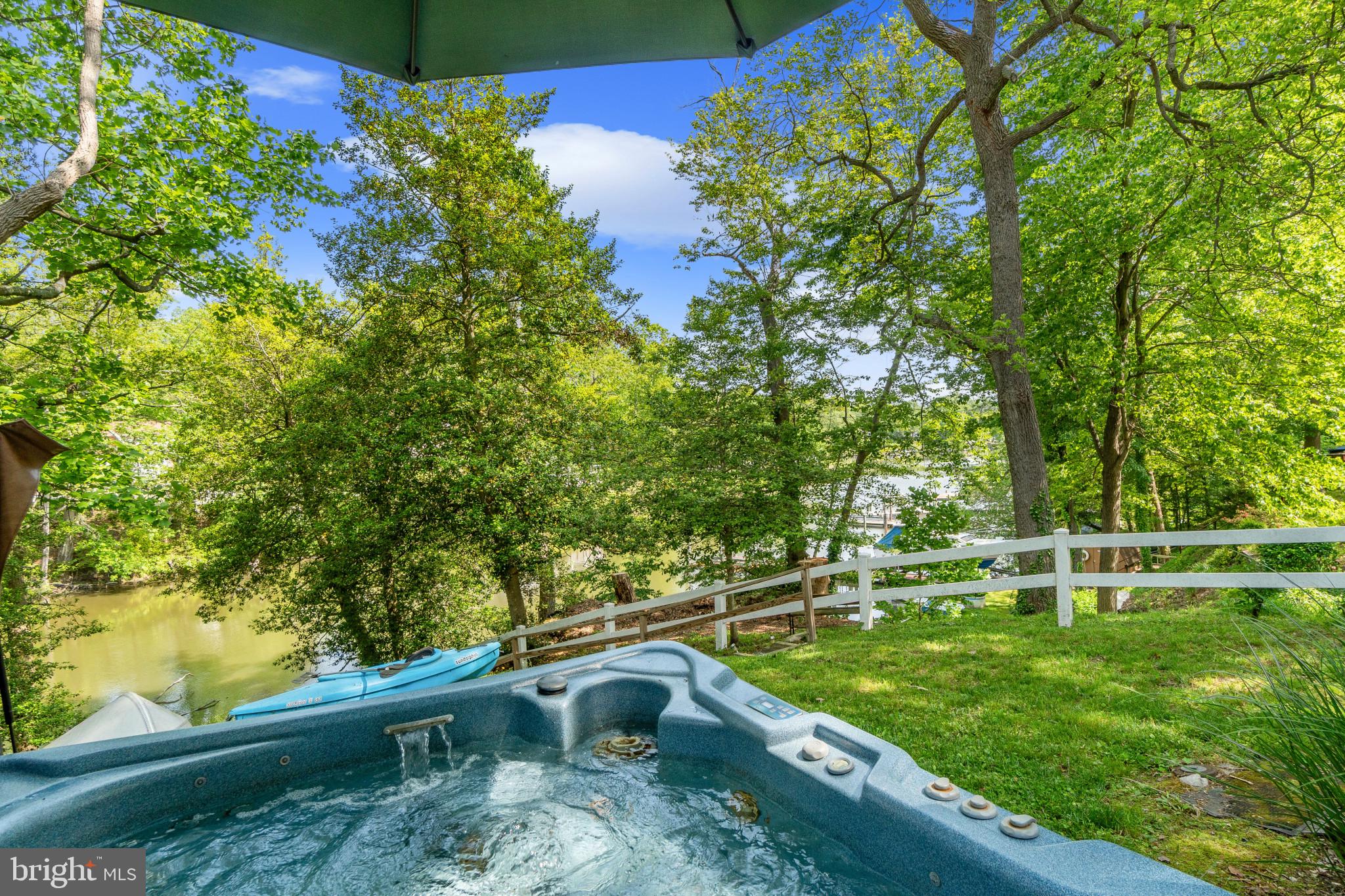 LAKE SHORE - Residential