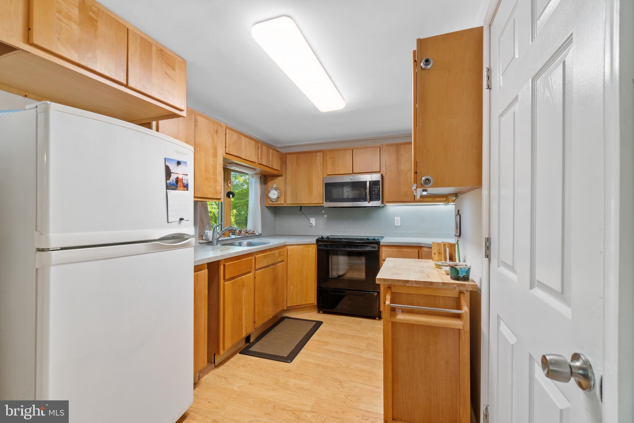 LAKE SHORE - Residential