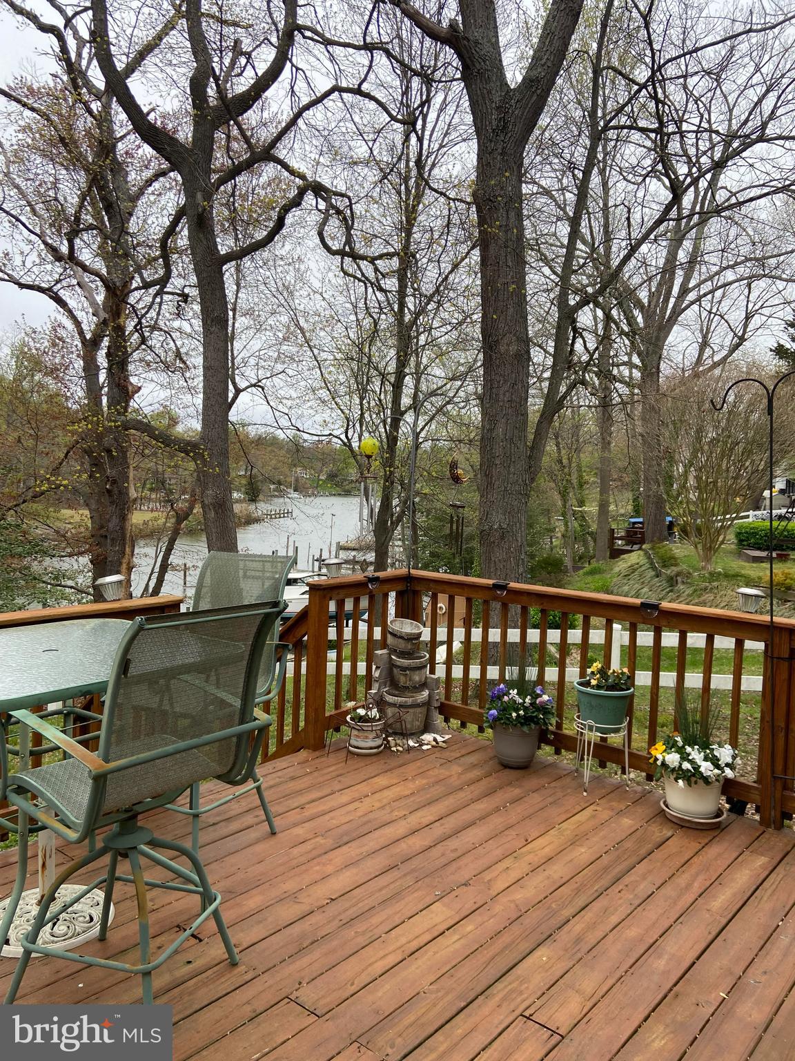 LAKE SHORE - Residential