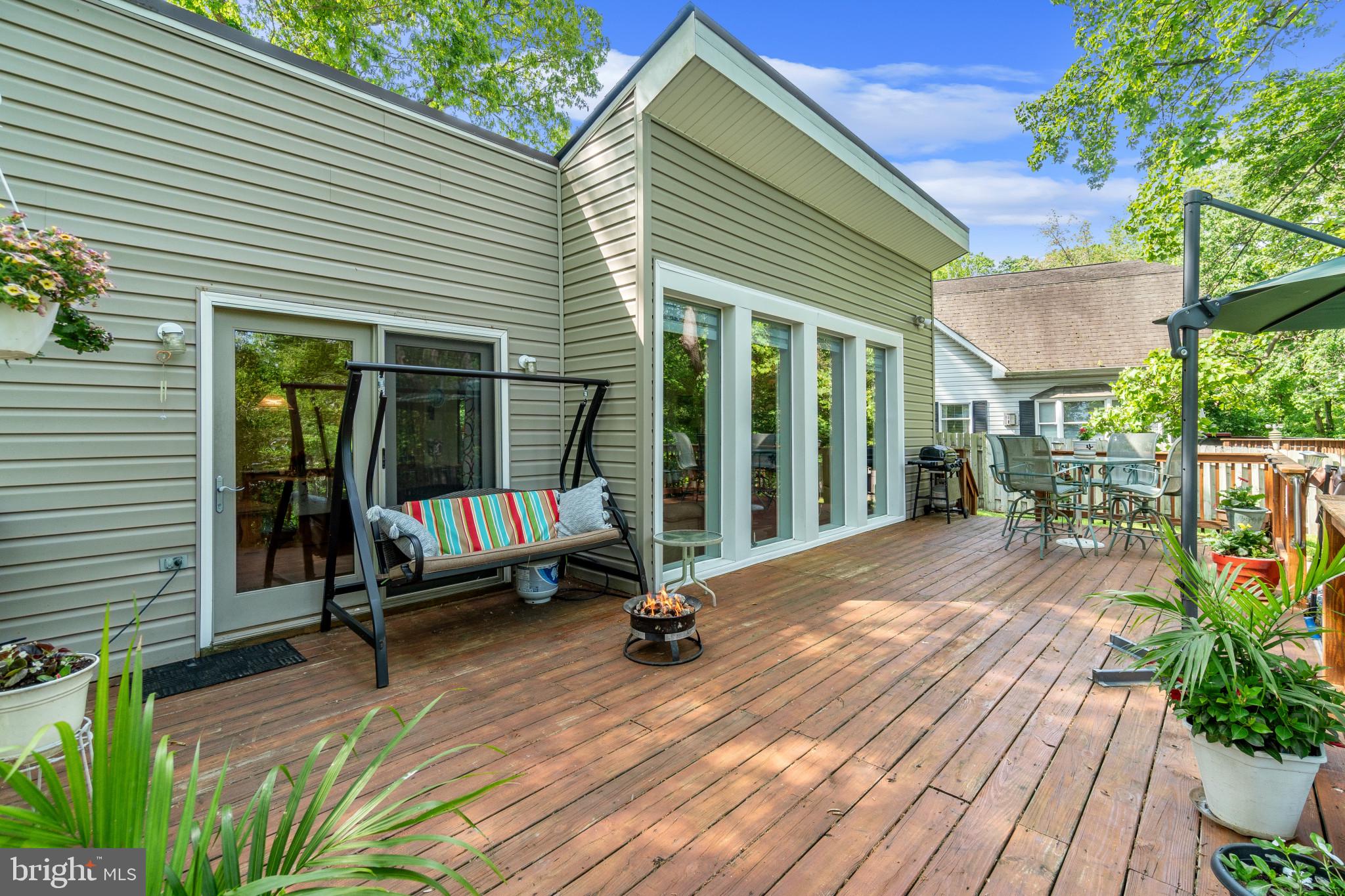 LAKE SHORE - Residential