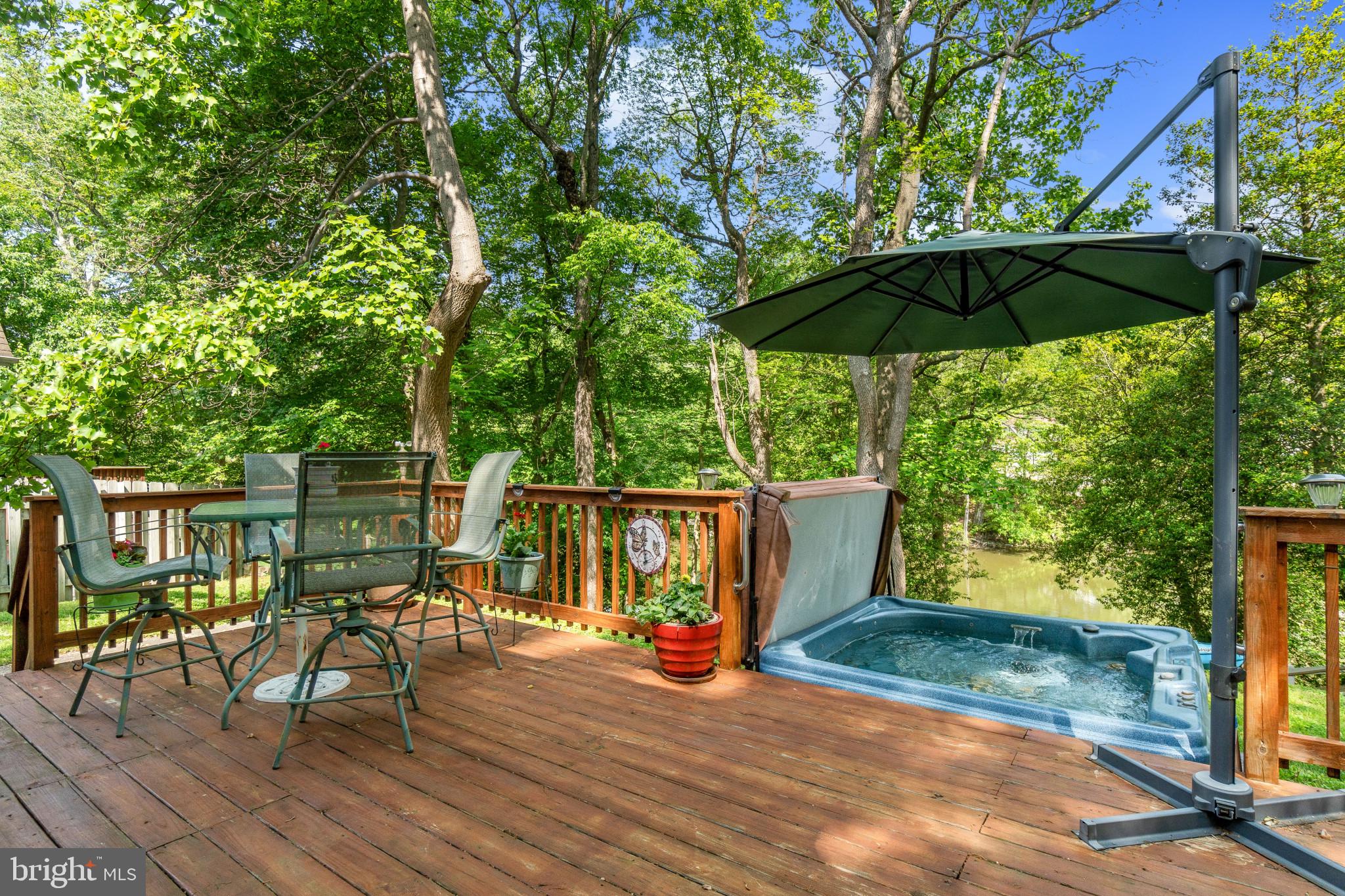 LAKE SHORE - Residential