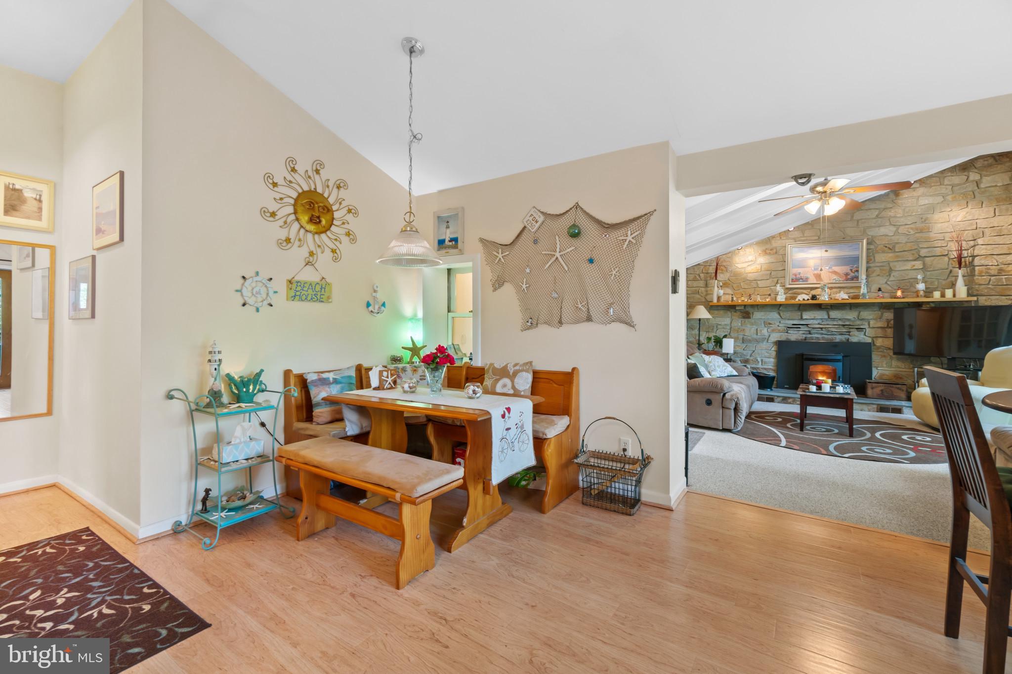 LAKE SHORE - Residential