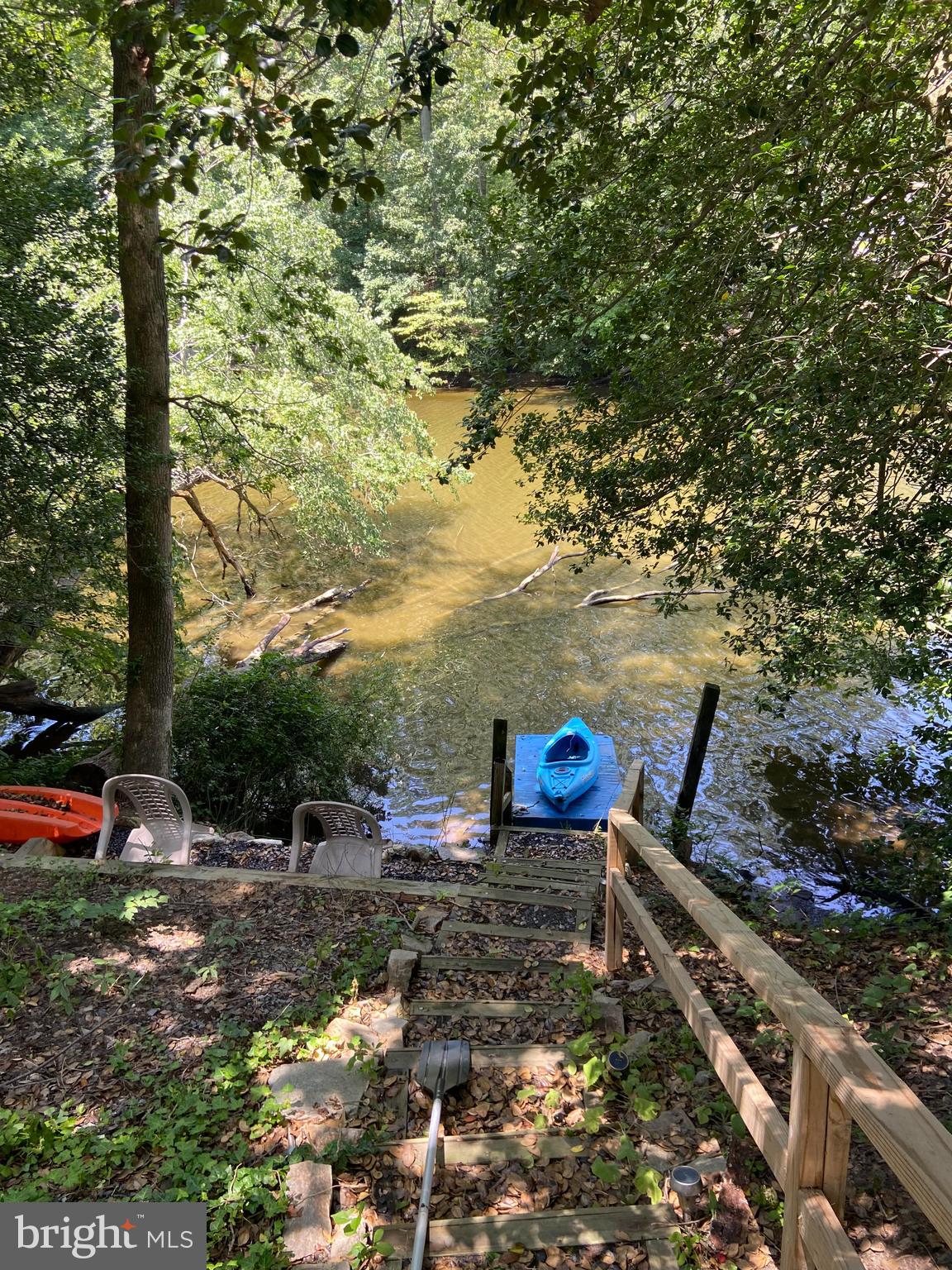 LAKE SHORE - Residential